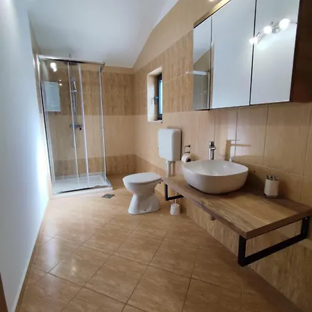 Tramonto 4 Stars, * Крница